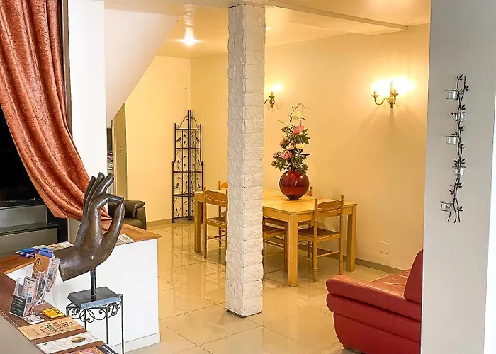 La Rose Du Chateau 3* Lourdes