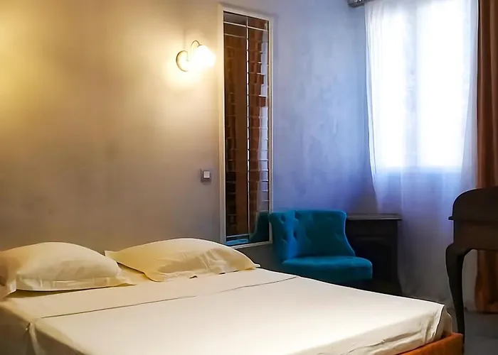 La Rose Du Chateau 3*